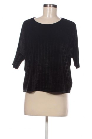 Γυναικεία μπλούζα Catwalk Junkie, Μέγεθος S, Χρώμα Μαύρο, Τιμή 3,58 €