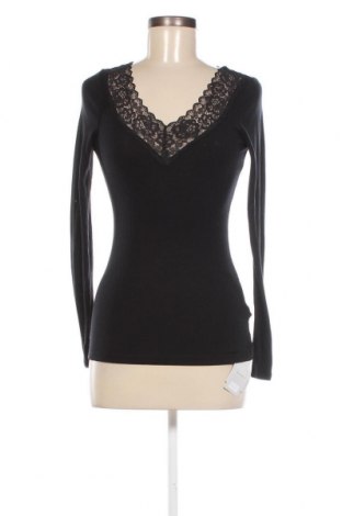 Γυναικεία μπλούζα F&F, Μέγεθος S, Χρώμα Μαύρο, Τιμή 15,84 €