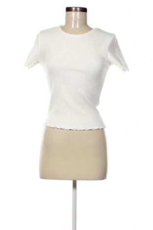 Damen Shirt Gina Tricot, Größe M, Farbe Weiß, Preis € 3,56