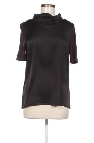 Дамска блуза Hugo Boss, Размер M, Цвят Черен, Цена 123,17 лв.