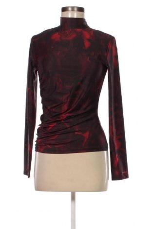 Дамска блуза Hugo Boss, Размер M, Цвят Многоцветен, Цена 229,00 лв.