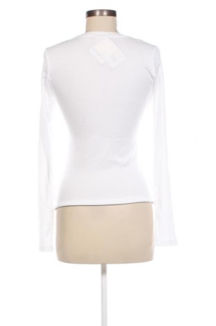 Дамска блуза Levi's, Размер S, Цвят Бял, Цена 43,20 лв.