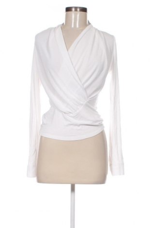 Дамска блуза Marciano by Guess, Размер M, Цвят Бял, Цена 40,50 лв.