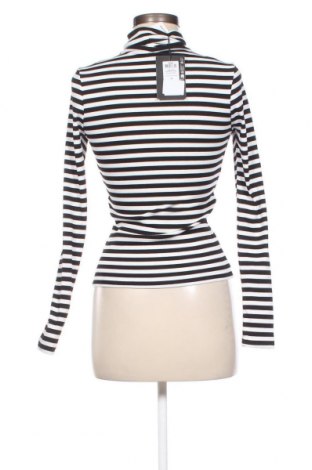 Γυναικεία μπλούζα ONLY, Μέγεθος M, Χρώμα Πολύχρωμο, Τιμή 5,93 €