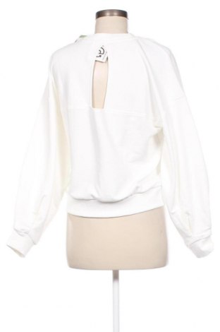 Дамска блуза ONLY, Размер S, Цвят Бял, Цена 34,50 лв.
