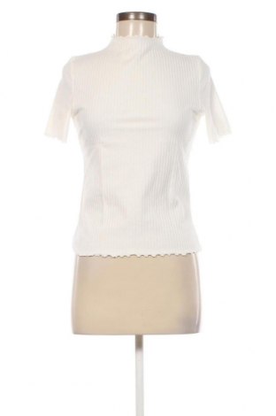 Γυναικεία μπλούζα ONLY, Μέγεθος M, Χρώμα Λευκό, Τιμή 4,74 €