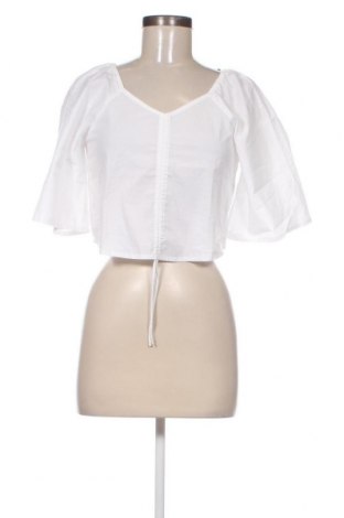 Дамска блуза Pieces, Размер XS, Цвят Бял, Цена 46,00 лв.