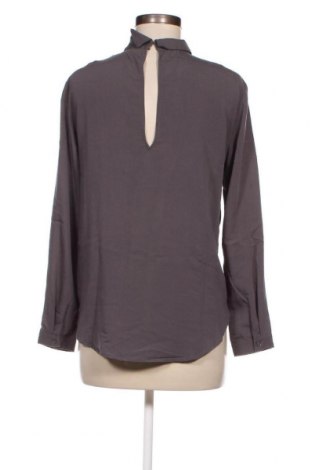 Дамска блуза Selected Femme, Размер M, Цвят Сив, Цена 20,91 лв.