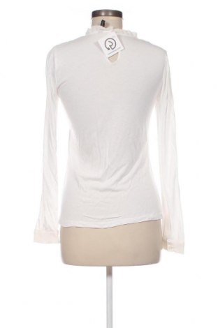 Дамска блуза Soya Concept, Размер S, Цвят Бял, Цена 20,46 лв.