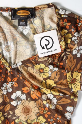 Γυναικεία μπλούζα Urban Outfitters, Μέγεθος S, Χρώμα Πολύχρωμο, Τιμή 8,35 €