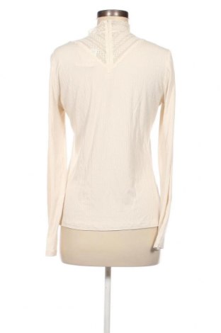 Damen Shirt VILA, Größe M, Farbe Ecru, Preis € 4,91