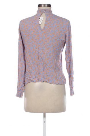 Γυναικεία μπλούζα VILA, Μέγεθος M, Χρώμα Πολύχρωμο, Τιμή 2,60 €