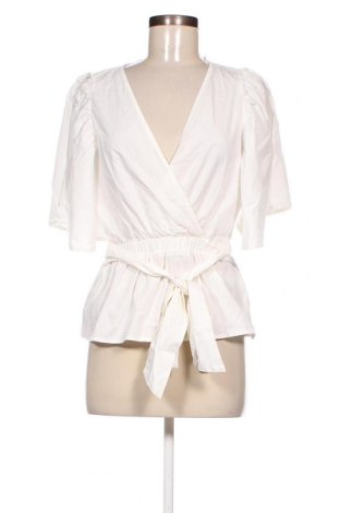 Γυναικεία μπλούζα Vero Moda, Μέγεθος M, Χρώμα Λευκό, Τιμή 20,21 €