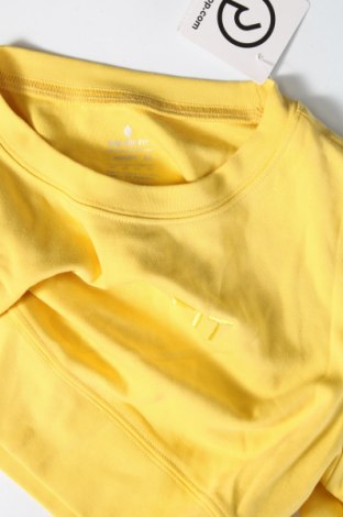 Γυναικεία μπλούζα We Are Fit, Μέγεθος XS, Χρώμα Κίτρινο, Τιμή 3,86 €