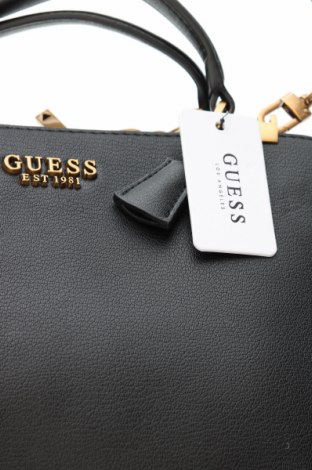 Damentasche Guess, Farbe Schwarz, Preis 122,94 €