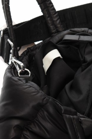 Дамска чанта H&M, Цвят Черен, Цена 11,14 лв.