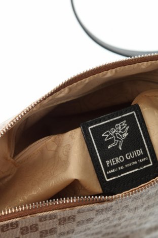 Дамска чанта Piero Guidi, Цвят Бежов, Цена 183,20 лв.