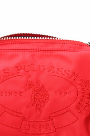 Дамска чанта U.S. Polo Assn., Цвят Червен, Цена 91,80 лв.