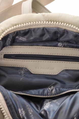 Дамска чанта U.S. Polo Assn., Цвят Бежов, Цена 108,00 лв.