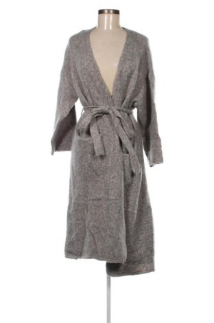 Damen Strickjacke Zara Knitwear, Größe S, Farbe Grau, Preis 7,70 €