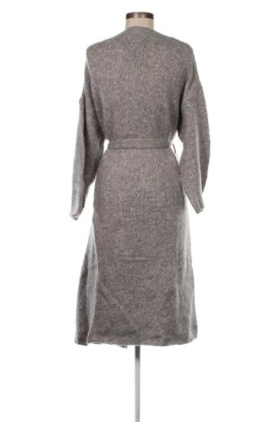Дамска жилетка Zara Knitwear, Размер S, Цвят Сив, Цена 11,07 лв.