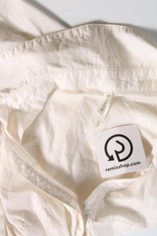 Γυναικείο πουκάμισο Bershka, Μέγεθος S, Χρώμα Λευκό, Τιμή 5,00 €