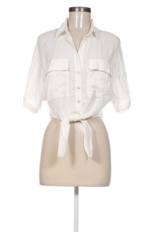 Γυναικείο πουκάμισο Bershka, Μέγεθος XS, Χρώμα Λευκό, Τιμή 9,28 €