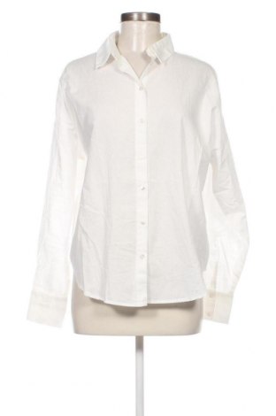 Дамска риза Pieces, Размер S, Цвят Бял, Цена 46,00 лв.