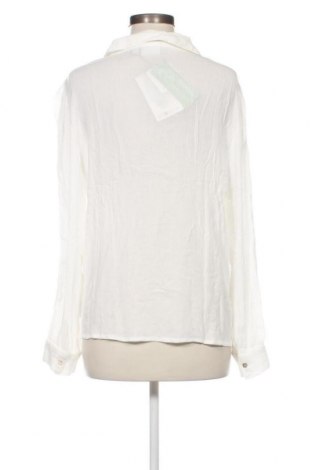Дамска риза Saint Tropez, Размер M, Цвят Бял, Цена 15,40 лв.