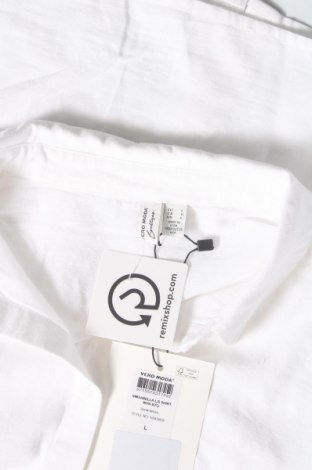 Дамска риза Vero Moda, Размер L, Цвят Бял, Цена 46,00 лв.