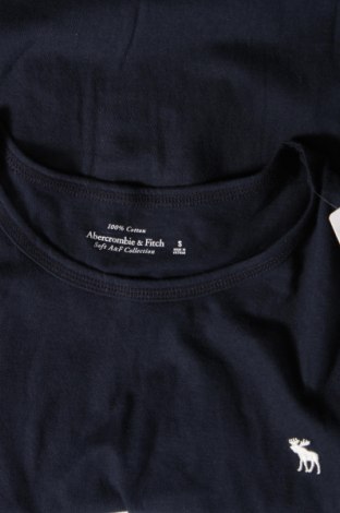 Дамска тениска Abercrombie & Fitch, Размер S, Цвят Син, Цена 62,00 лв.