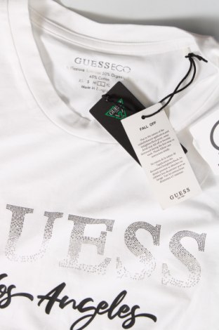 Γυναικείο t-shirt Guess, Μέγεθος L, Χρώμα Λευκό, Τιμή 37,11 €