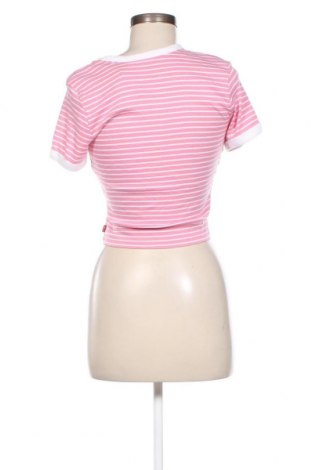 Дамска тениска Levi's, Размер M, Цвят Розов, Цена 55,80 лв.