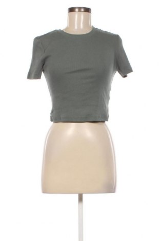 Γυναικείο t-shirt ONLY, Μέγεθος M, Χρώμα Πράσινο, Τιμή 15,98 €