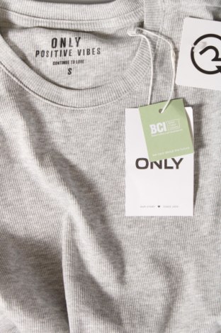 Дамска тениска ONLY, Размер S, Цвят Сив, Цена 31,00 лв.