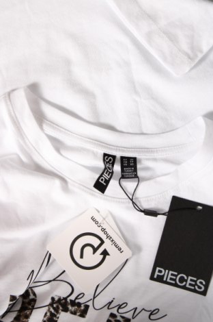 Γυναικείο t-shirt Pieces, Μέγεθος XS, Χρώμα Λευκό, Τιμή 15,98 €