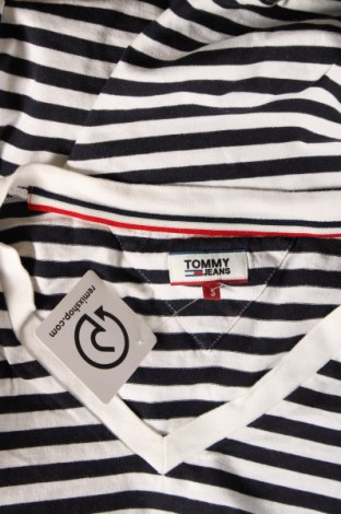 Дамска тениска Tommy Jeans, Размер S, Цвят Многоцветен, Цена 67,19 лв.