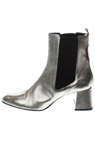 Damen Stiefeletten Apple of Eden, Größe 39, Farbe Silber, Preis 75,13 €