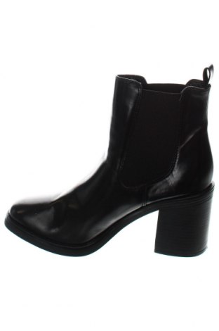 Botine de damă Graceland, Mărime 37, Culoare Negru, Preț 128,29 Lei