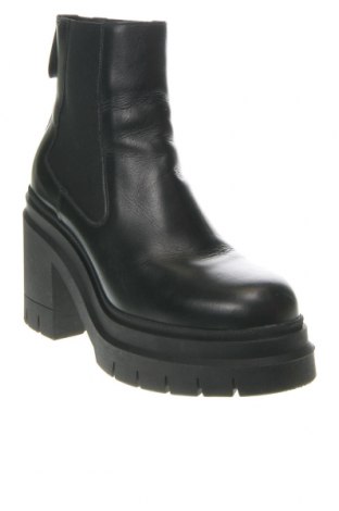 Botine de damă Hugo Boss, Mărime 40, Culoare Negru, Preț 408,88 Lei