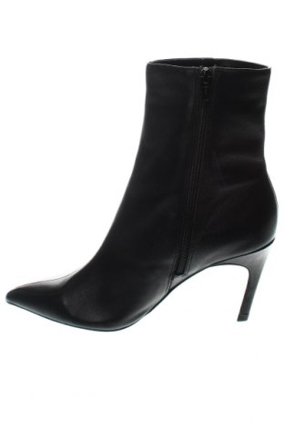 Botine de damă Nelson, Mărime 40, Culoare Negru, Preț 141,45 Lei