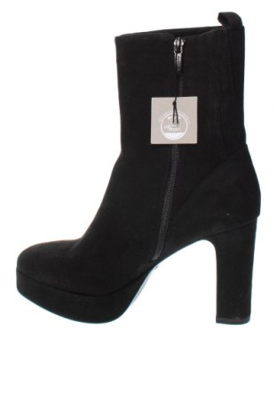 Botine de damă Tamaris, Mărime 39, Culoare Negru, Preț 115,13 Lei