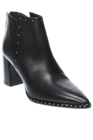 Dámské boty  Tosca Blu, Velikost 40, Barva Černá, Cena  1 728,00 Kč