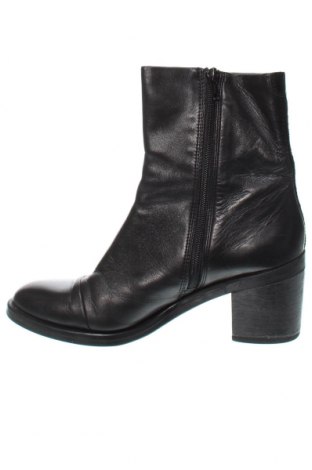 Botine de damă Vagabond, Mărime 38, Culoare Negru, Preț 286,19 Lei