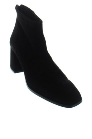 Γυναικεία μποτάκια Vero Moda, Μέγεθος 40, Χρώμα Μαύρο, Τιμή 21,78 €