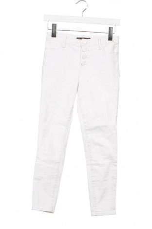 Damskie jeansy Abercrombie & Fitch, Rozmiar XS, Kolor Biały, Cena 64,32 zł