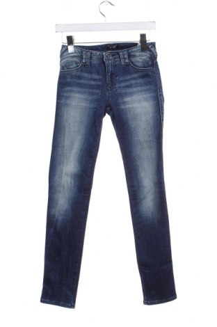 Дамски дънки Armani Jeans, Размер XS, Цвят Син, Цена 320,71 лв.