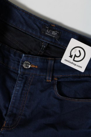 Дамски дънки Armani Jeans, Размер M, Цвят Син, Цена 102,75 лв.