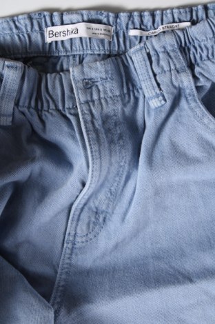 Damskie jeansy Bershka, Rozmiar S, Kolor Niebieski, Cena 66,67 zł