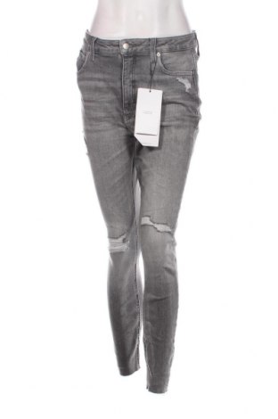 Dámske džínsy  Calvin Klein Jeans, Veľkosť M, Farba Sivá, Cena  39,80 €